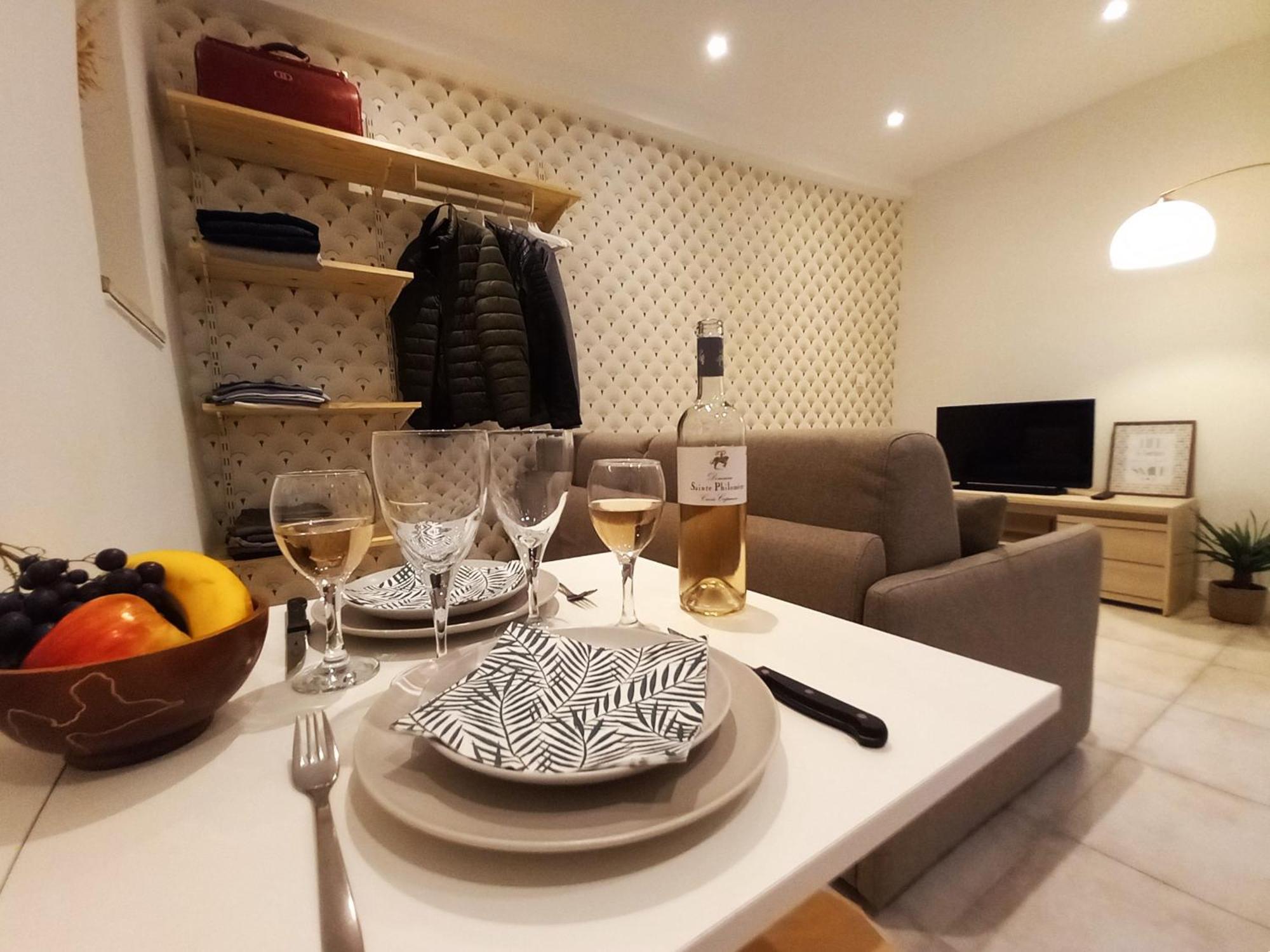 #2 Studio # Place Charmante Toulon Exterior foto