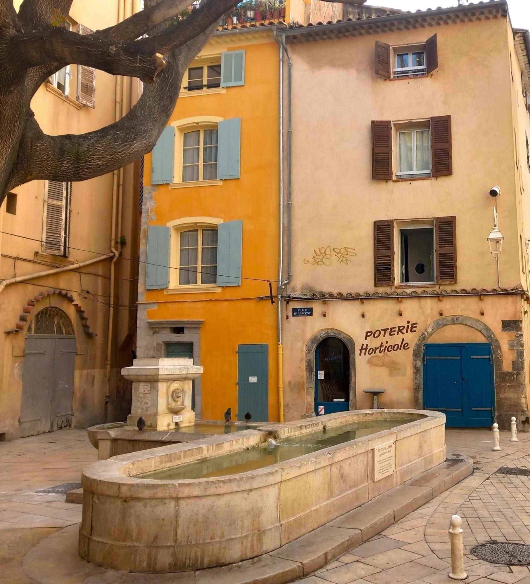 #2 Studio # Place Charmante Toulon Exterior foto